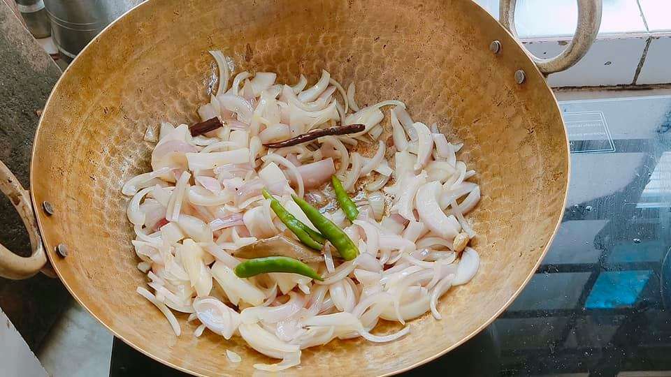 Bengali bhuna chicken masala