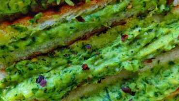 Zucchini Avocado Creamy Sandwich – Vegetarian sandwich